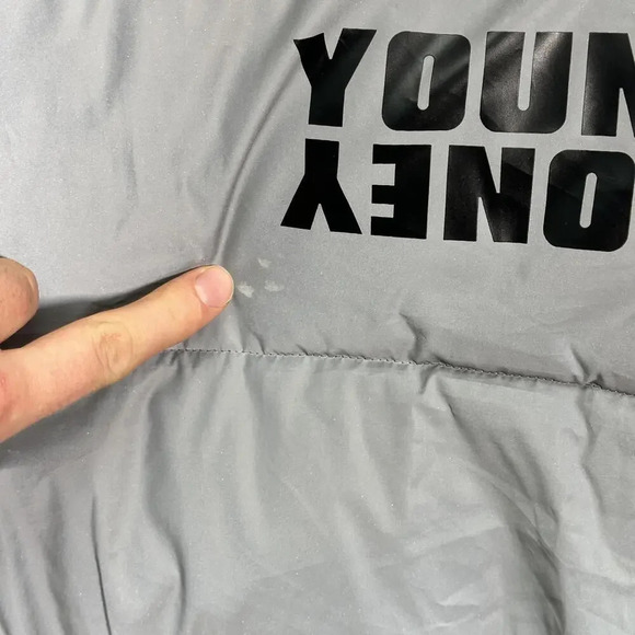 AE X YOUNG MONEY Silver Puffer Reflective Coat Medium - Picture 9 of 10